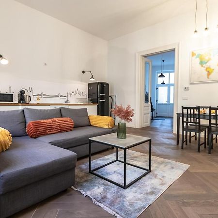 Friendly Home In The Center With 2Bedrooms Budapest Exterior photo